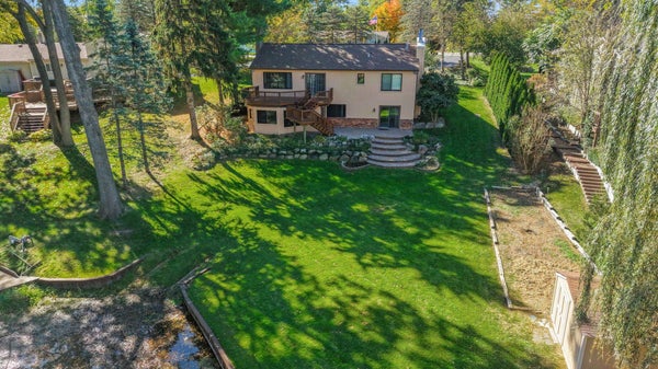 3330 BENSTEIN RD, COMMERCE TOWNSHIP, MI 48382 - Image b16fe5fbbb5b2e2d92e63f528167e0bd/1926912574