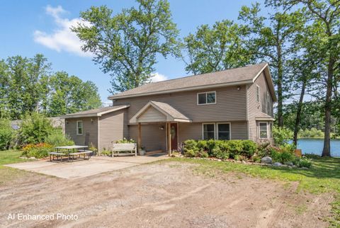 Photo of 520 N Campbell Road, Fountain, MI 49410 (MLS # 26007920)