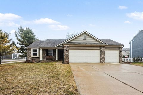 Photo of 9113 Lakewood Drive, Whitmore Lake, MI 48189 (MLS # 26008605)