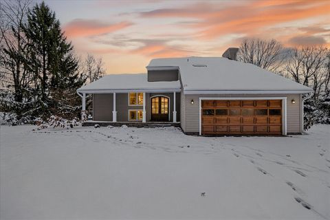 Photo of 17490 G Drive N, Marshall, MI 49068 (MLS # 26010798)