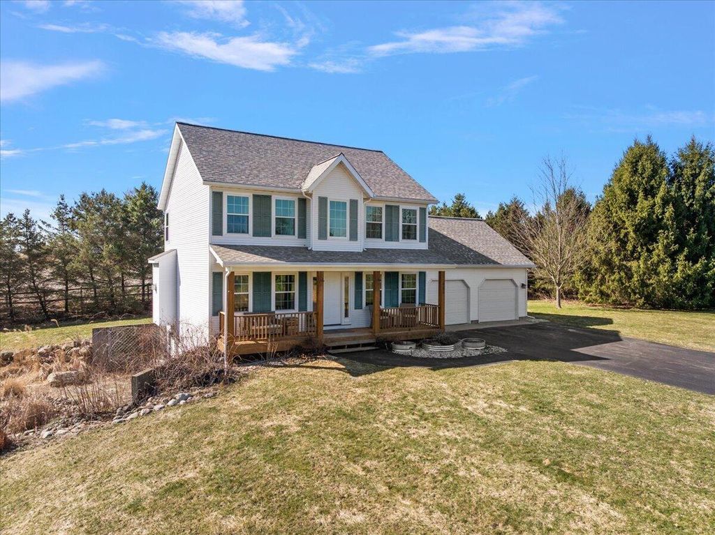 Photo of 12880 Jordan Meadows Court NE, Lowell, MI 49331 (MLS # 26012775)