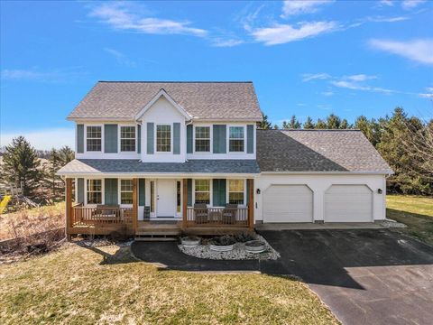 Photo of 12880 Jordan Meadows Court NE, Lowell, MI 49331 (MLS # 26012775)