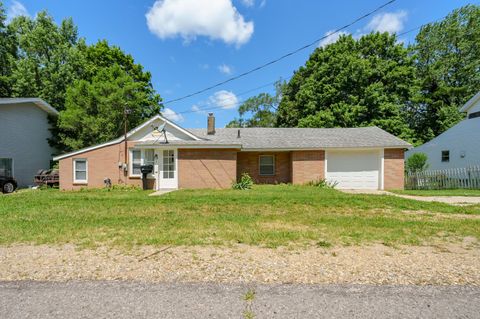 Photo of 208 W St Marys Street, Decatur, MI 49045 (MLS # 25033448)