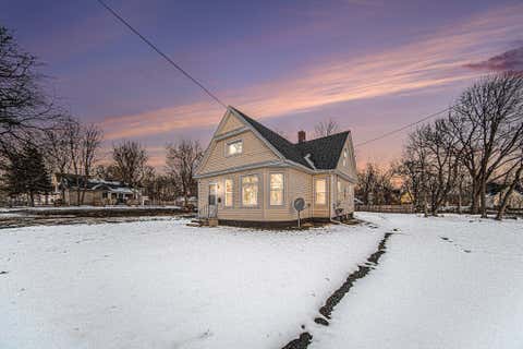Photo for 1023 Maple Avenue