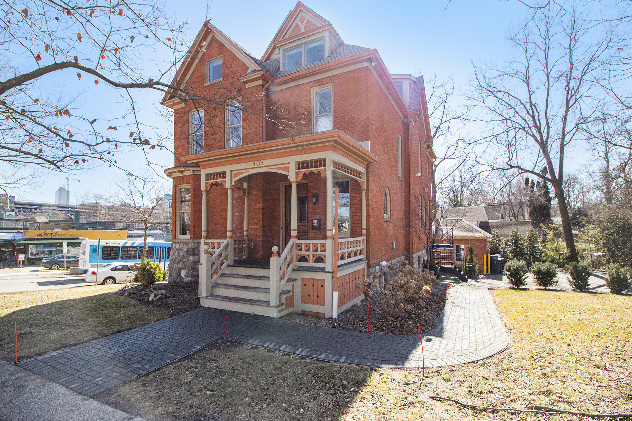 403 W Liberty Street