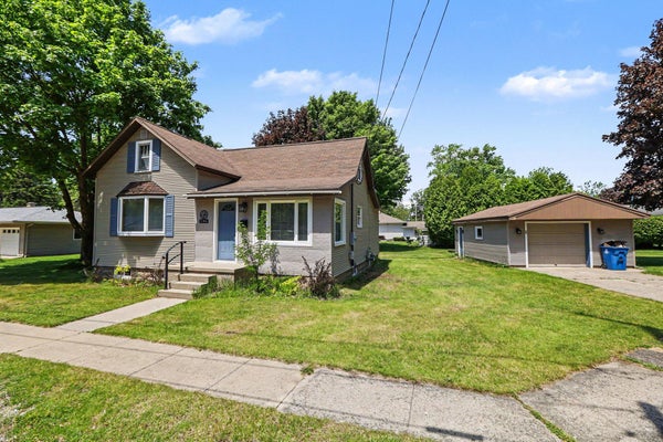 1306 27TH ST, MANISTEE, MI 49660 - Image b31234629d77a5b2c59dc43601dcd2e8/3358527459