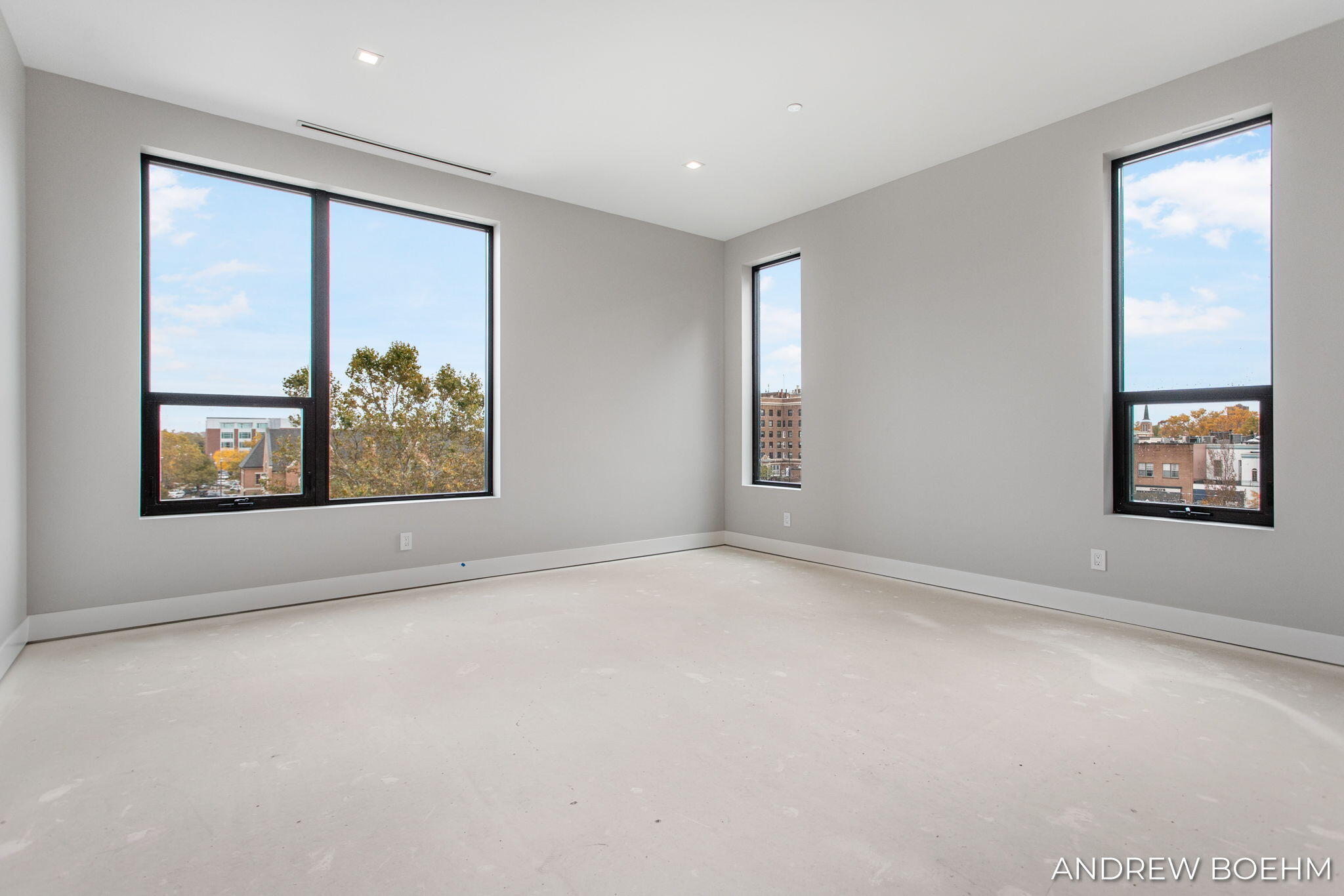 Photo 20 of 33 of 159 S River Avenue 307 condo