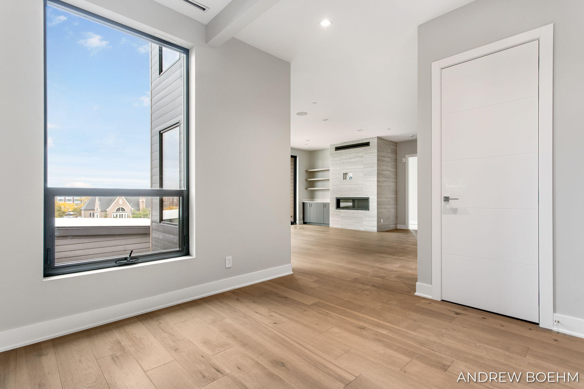 Photo 10 of 33 of 159 S River Avenue 307 condo