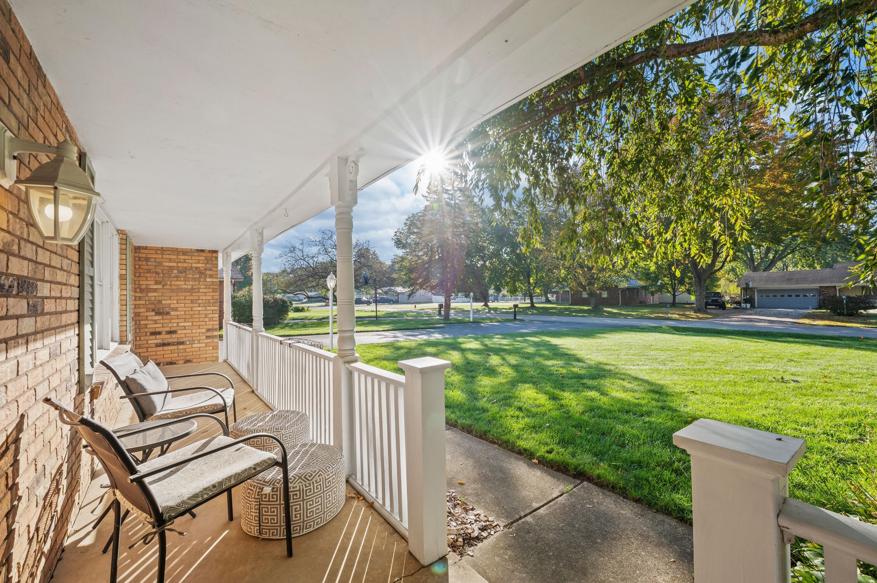 1519 Saint Joseph Circle