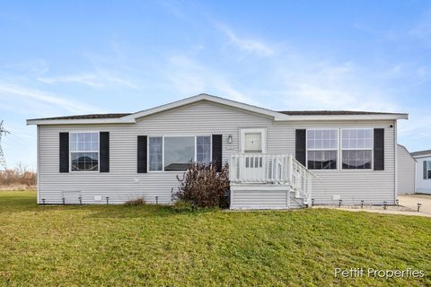 Photo of 11734 Danton Drive, Allendale, MI 49401 (MLS # 25059887)