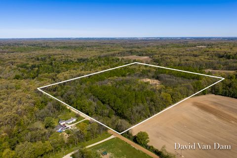 Photo of 3325 127th Avenue, Allegan, MI 49010 (MLS # 26023412)