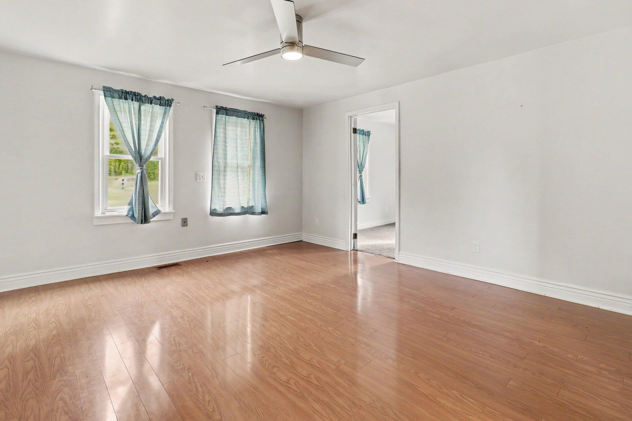 Listing 27