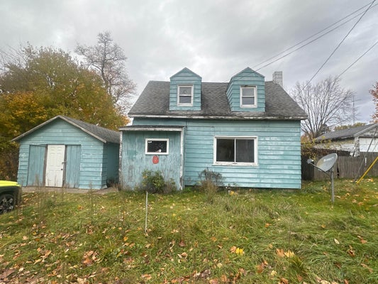 490 4TH ST, BENTON HARBOR, MI 49022 - Image b3dc8537f6d9487b64be4d4cd4a30b7c/1966459287