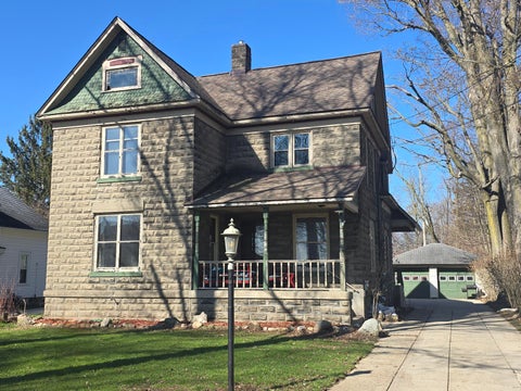 Photo for 622 Maple Street