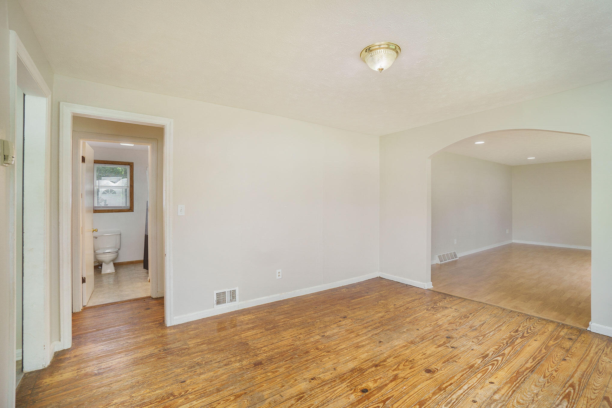 Portage, Michigan 49024, United States, 3 Bedrooms Bedrooms, ,1 BathroomBathrooms,Residential,Active,159566