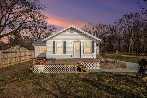 Photo of 69819 S Nottawa Road, Sturgis, MI 49091 (MLS # 25055270)