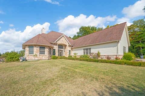 Photo of 77544 38th Avenue, Covert, MI 49043 (MLS # 25047476)
