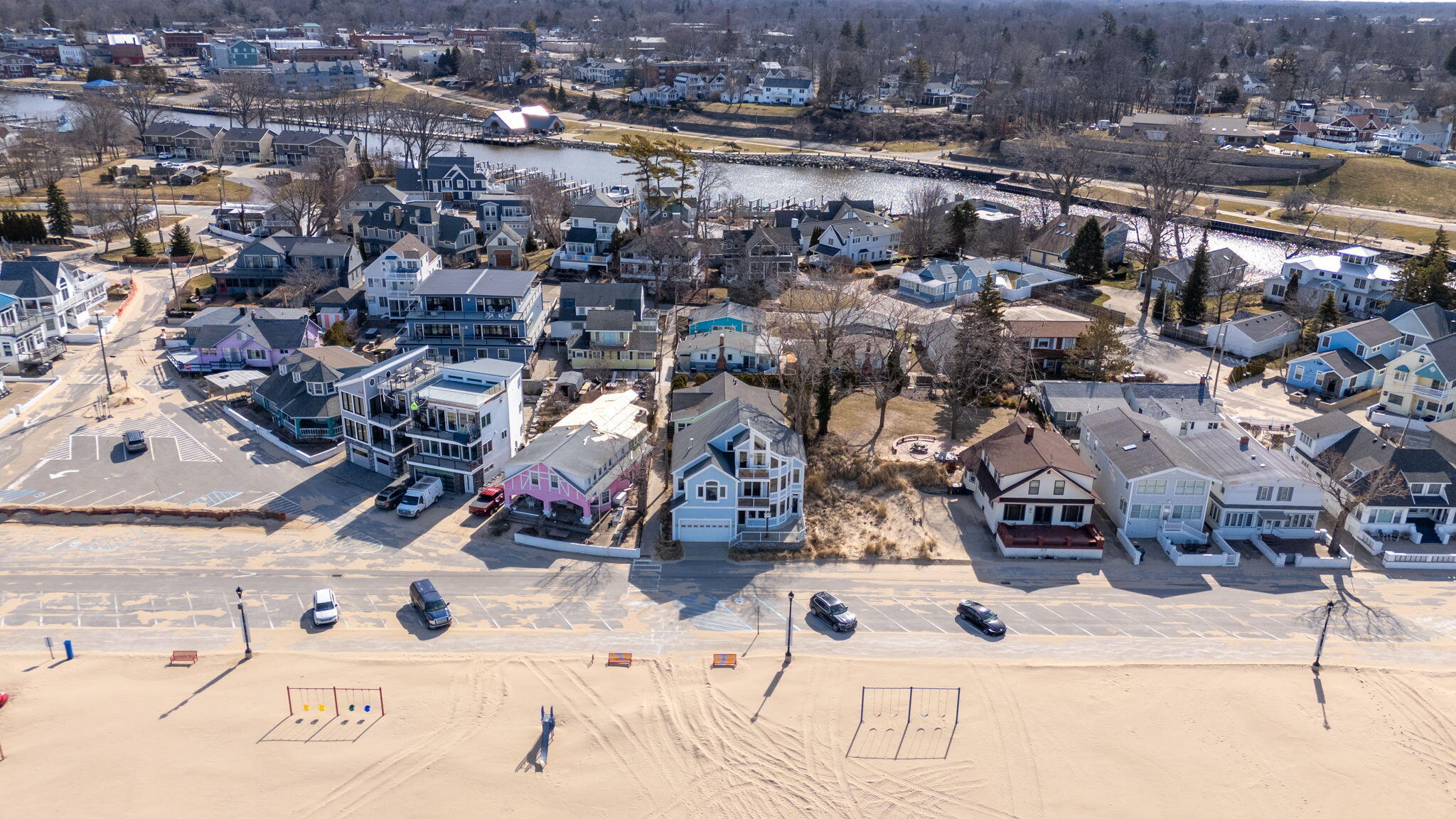 36 LakeShore Drive