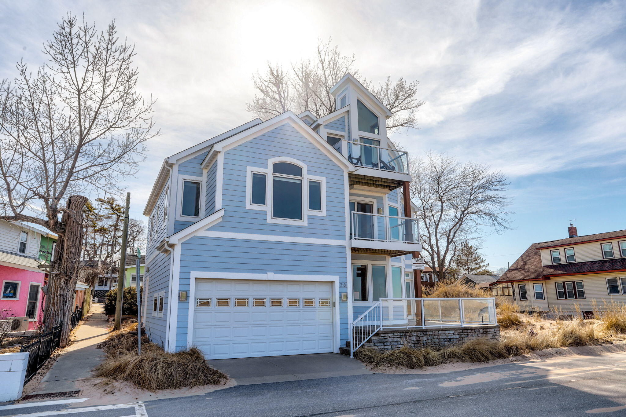 36 LakeShore Drive