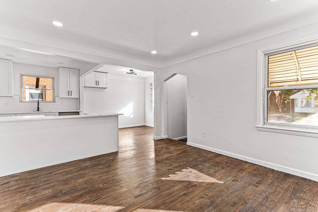 Photo of 19711 Mansfield Street, Detroit, MI 48235 (MLS # 26005280)