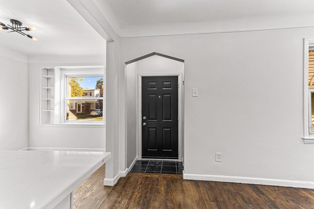 Photo of 19711 Mansfield Street, Detroit, MI 48235 (MLS # 26005280)