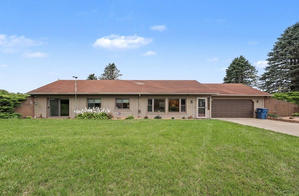 2541 STRUTHERS RD, GRASS LAKE, MI 49240 - Image b4962c958b41a9b6e1e3aa4e77d602e3/1291996254