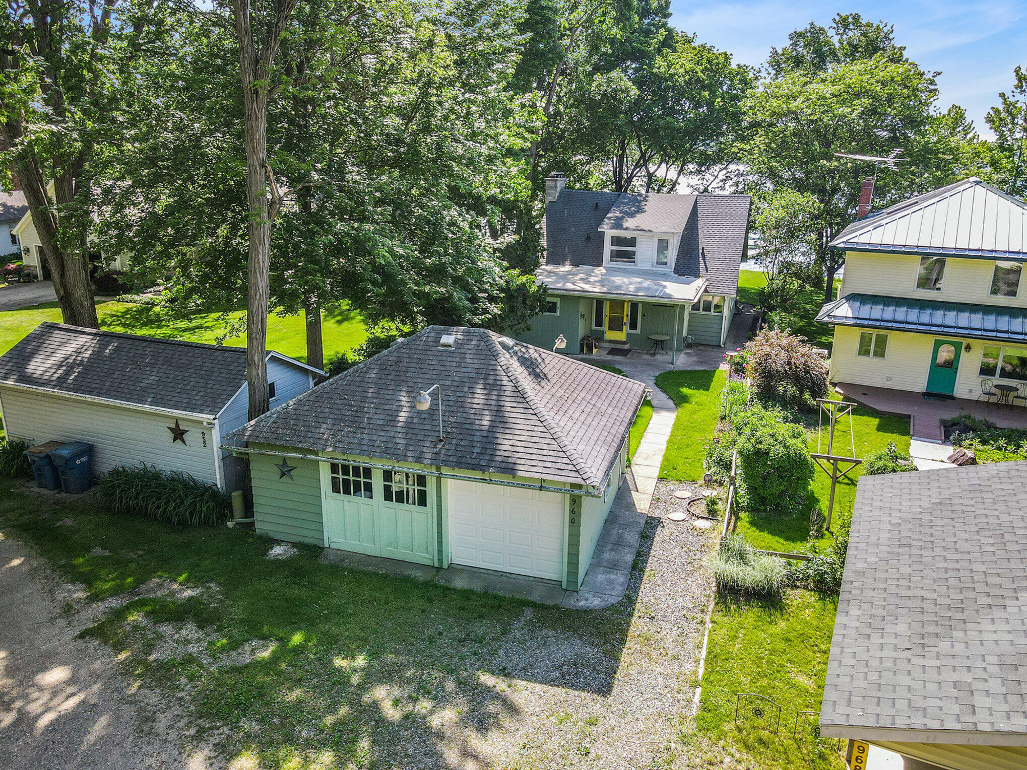 Augusta, Michigan 49012, United States, 4 Bedrooms Bedrooms, ,2 BathroomsBathrooms,Residential,Active,95862