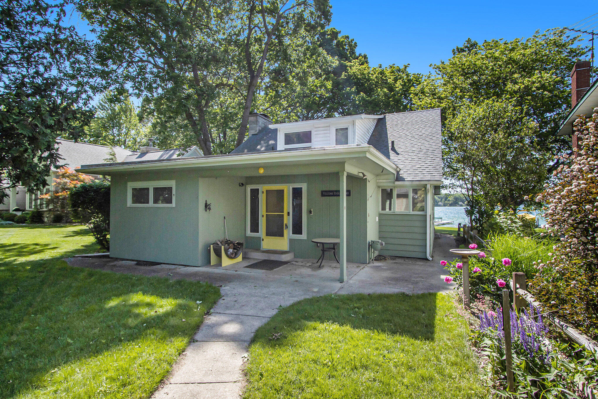 Augusta, Michigan 49012, United States, 4 Bedrooms Bedrooms, ,2 BathroomsBathrooms,Residential,Active,95862