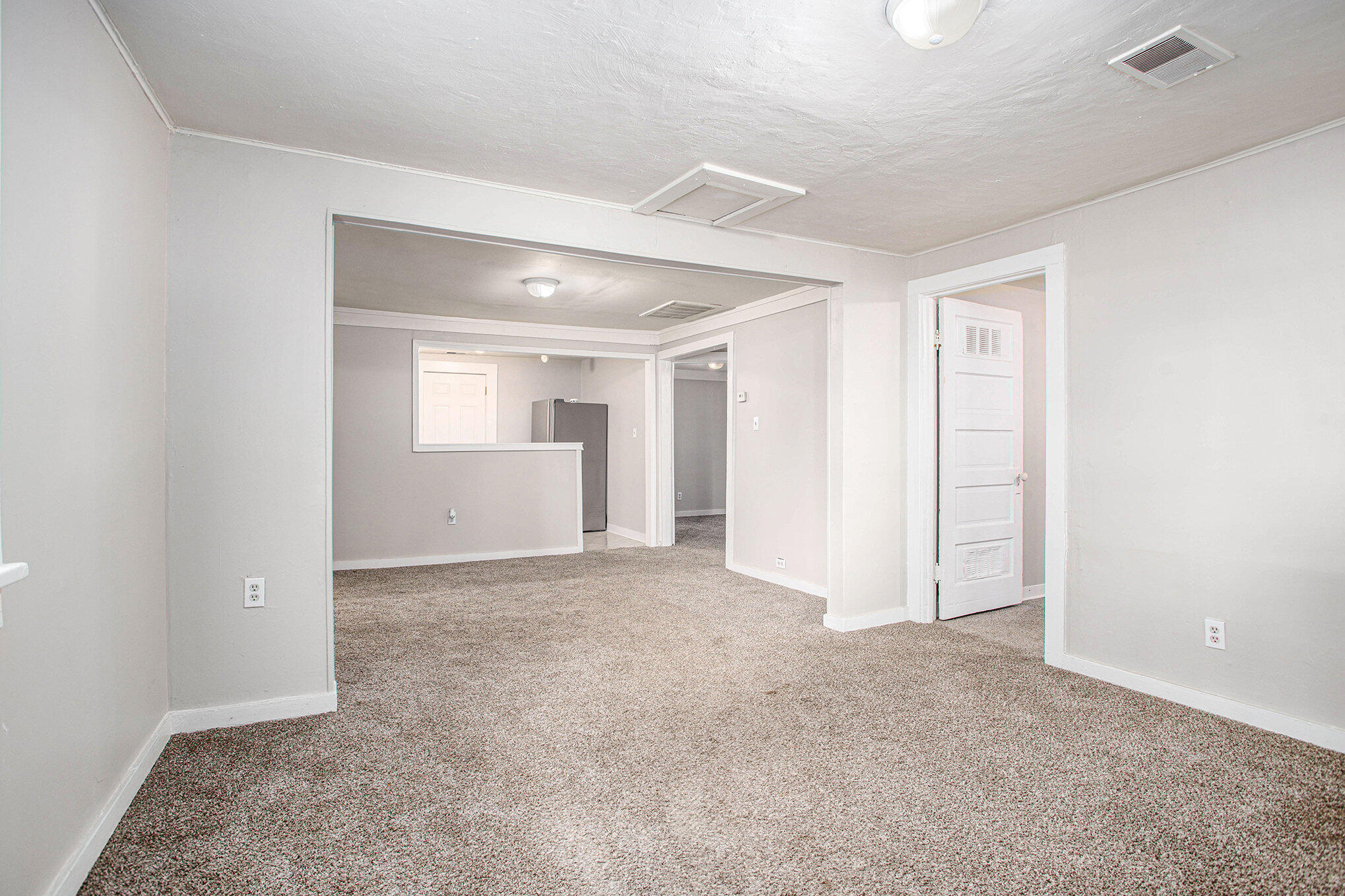 Battle Creek, Michigan 49017, United States, 2 Bedrooms Bedrooms, ,1 BathroomBathrooms,Residential,Active,203849