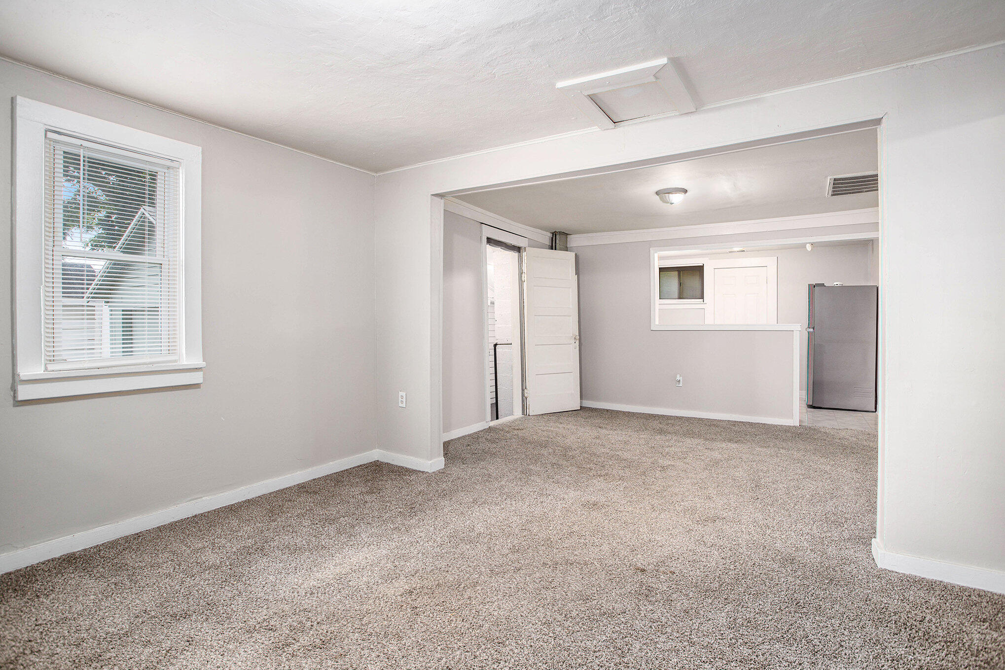 Battle Creek, Michigan 49017, United States, 2 Bedrooms Bedrooms, ,1 BathroomBathrooms,Residential,Active,203849