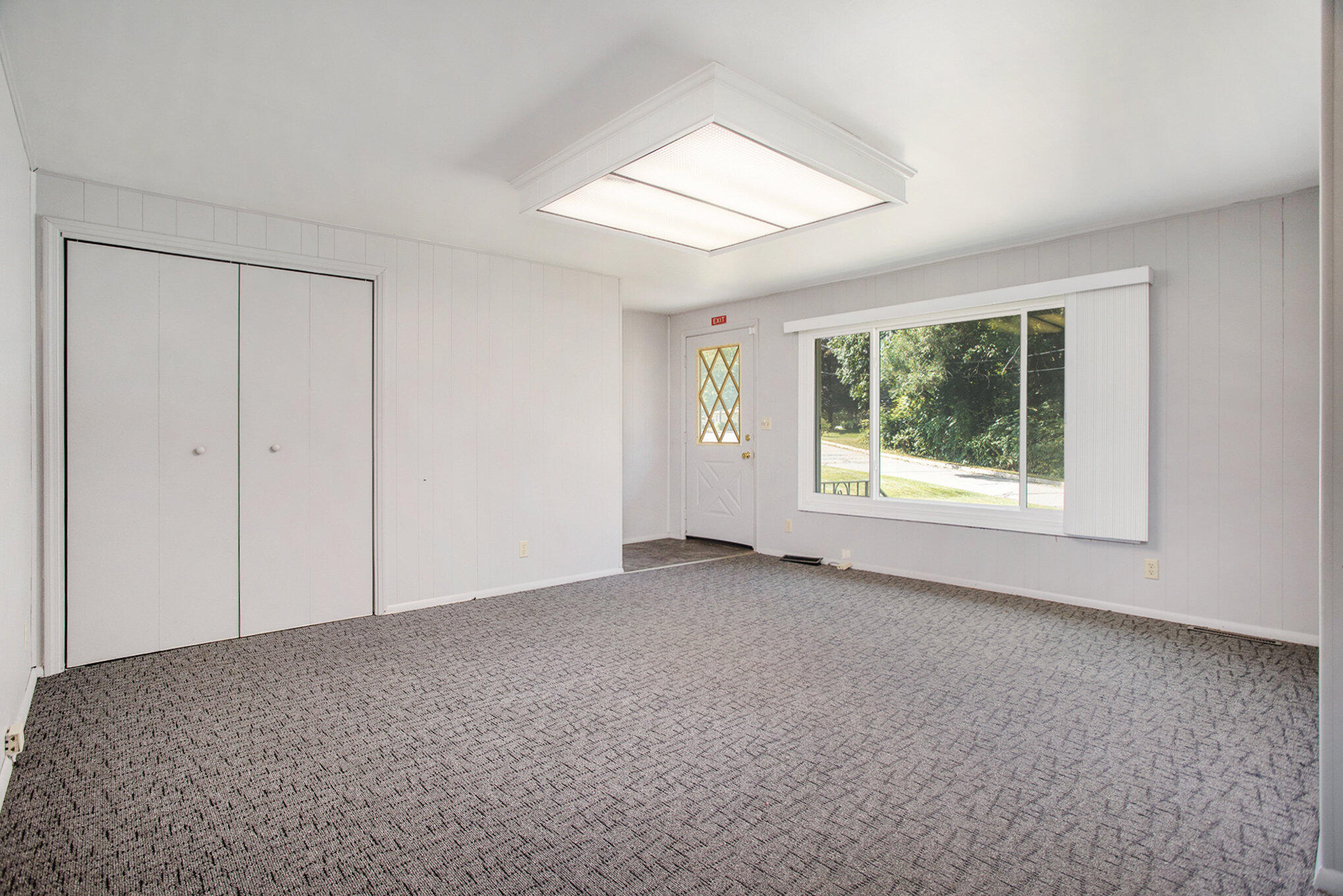 Springfield, Michigan 49037, United States, 3 Bedrooms Bedrooms, ,1 BathroomBathrooms,Residential,Active,44390