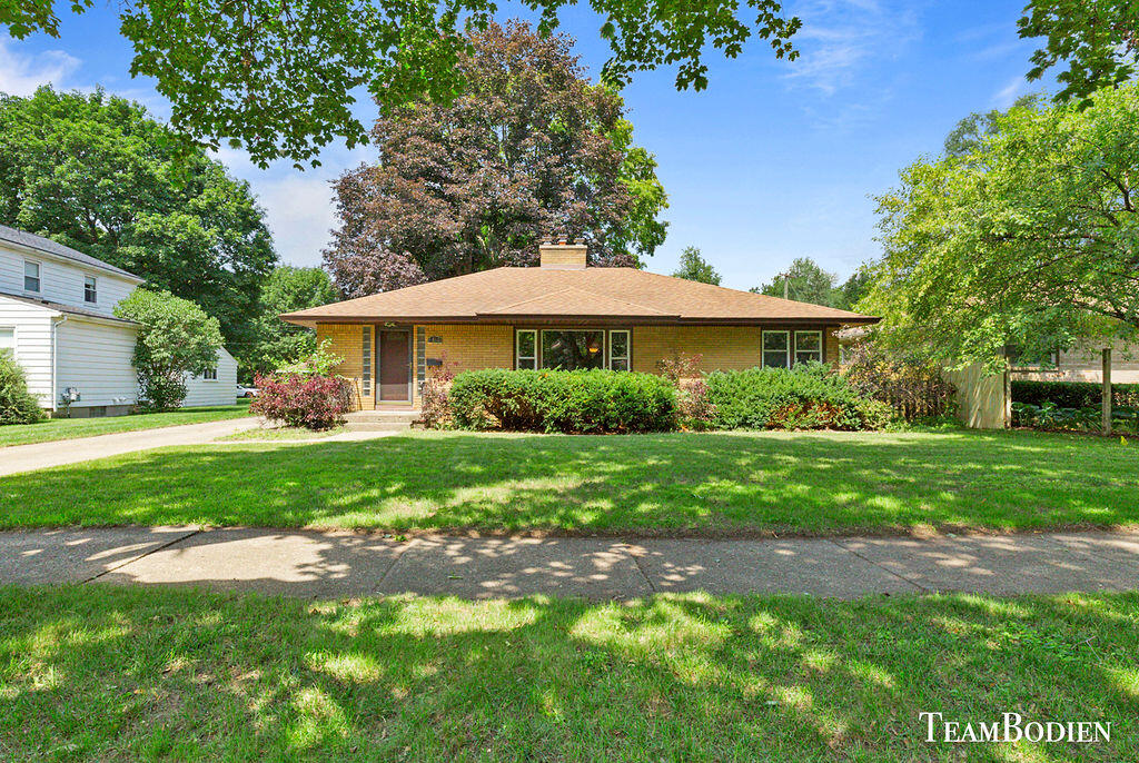 Photo 1 of 25 of 2613 Borglum Avenue NE house