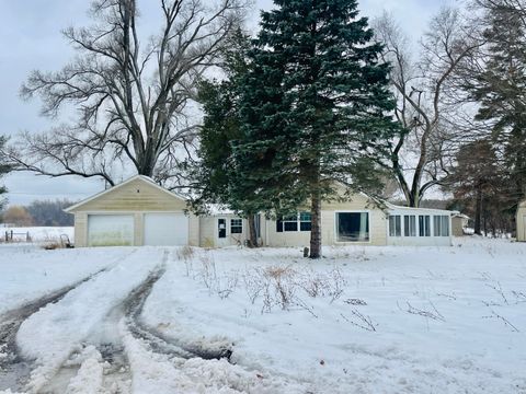 Photo of 6015 S Stoney Lake Road, Jackson, MI 49201 (MLS # 26008702)