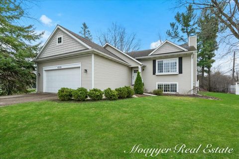 4310 Heather Lane SE, Grand Rapids, MI 49546 - MLS#: 25015237