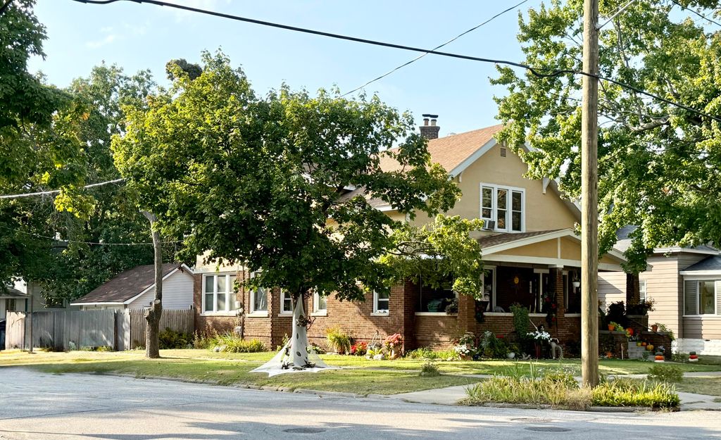 Photo of 1607 6th Street, Muskegon, MI 49441 (MLS # 25049660)