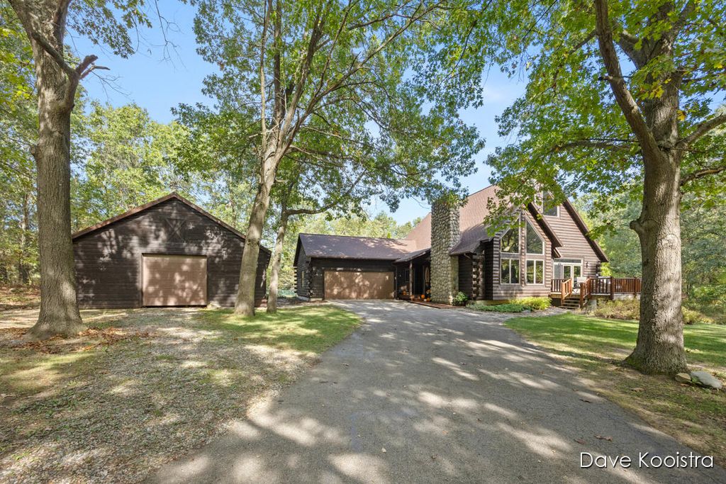 Photo of 876 Boynton Hills Avenue SE, Ada, MI 49301 (MLS # 25050891)