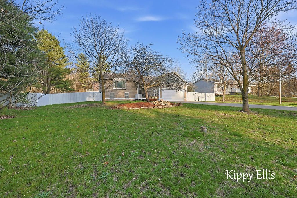 Photo of 566 S Dangl Road, Muskegon, MI 49442 (MLS # 26017293)