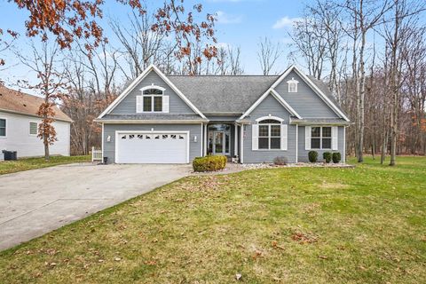 Photo of 7604 Regency Lane, Canadian Lakes, MI 49346 (MLS # 26013294)