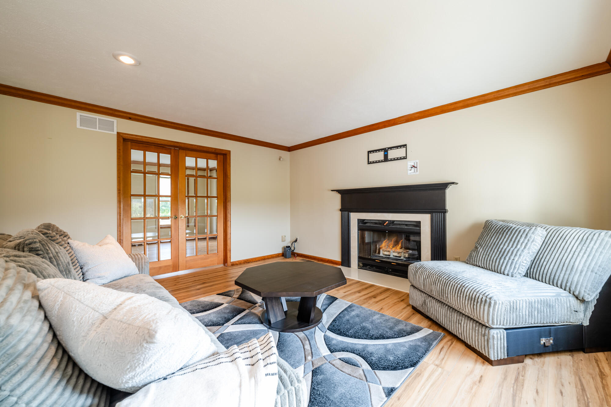 31401 Middle Crossing Road