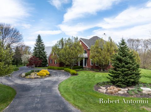 1080 Whitewood Farms Court NE Grand Rapids MI 49525