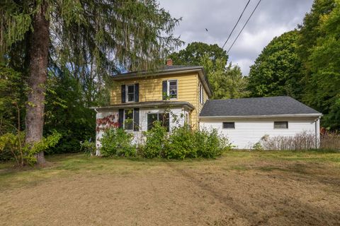 Photo of 54952 Red Arrow Highway, Lawrence, MI 49064 (MLS # 25052558)