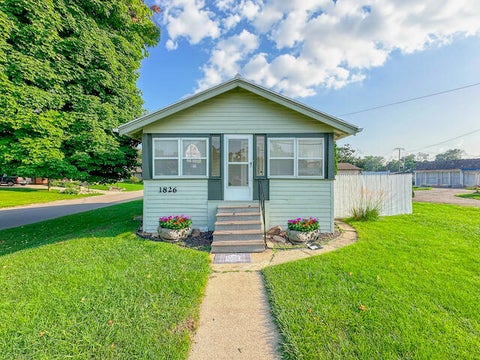 Photo for 1826 Spring Arbor Road
