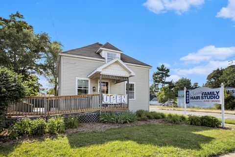 MLS: 25001096