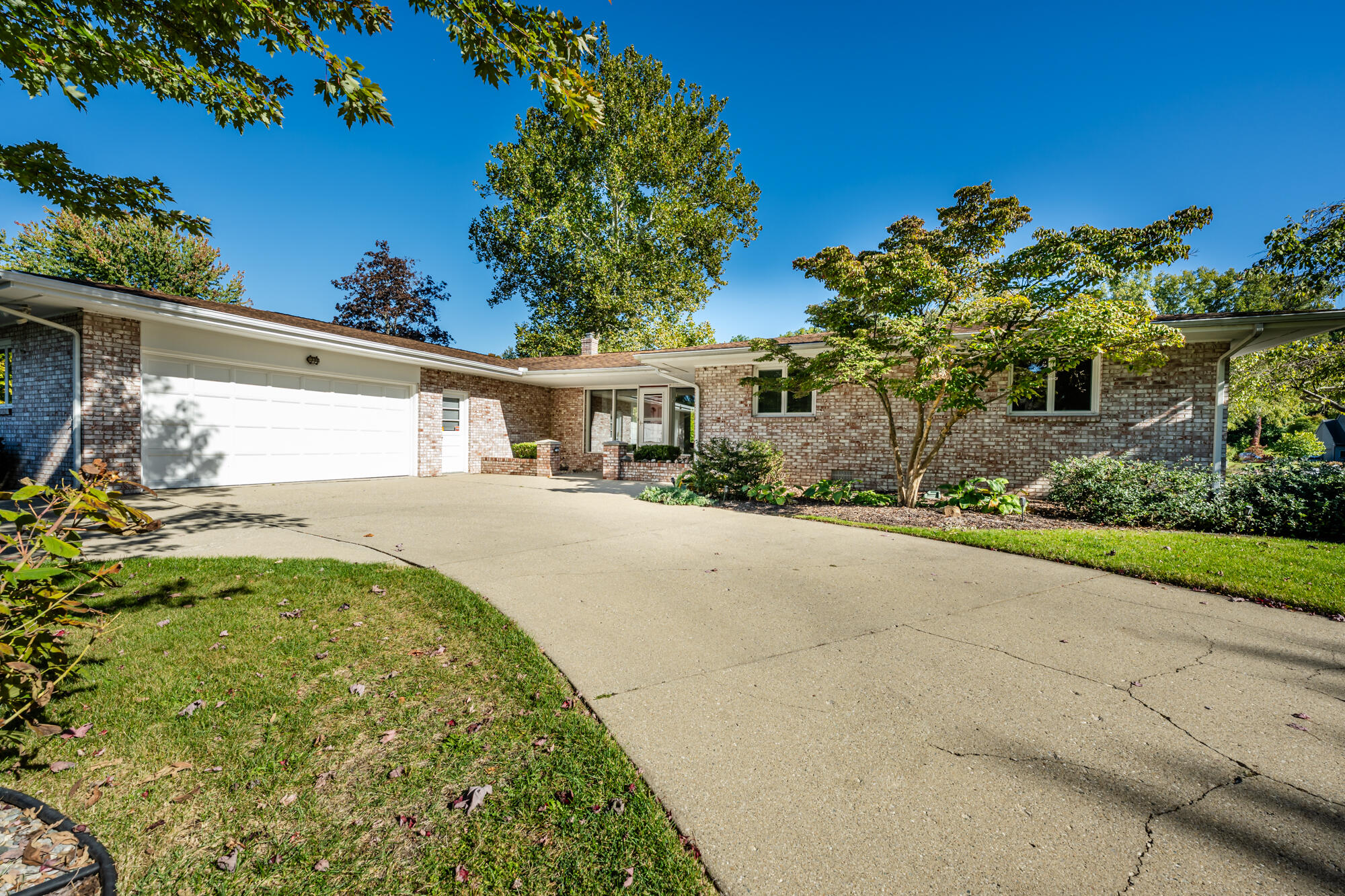 1510 Moccasin Trail