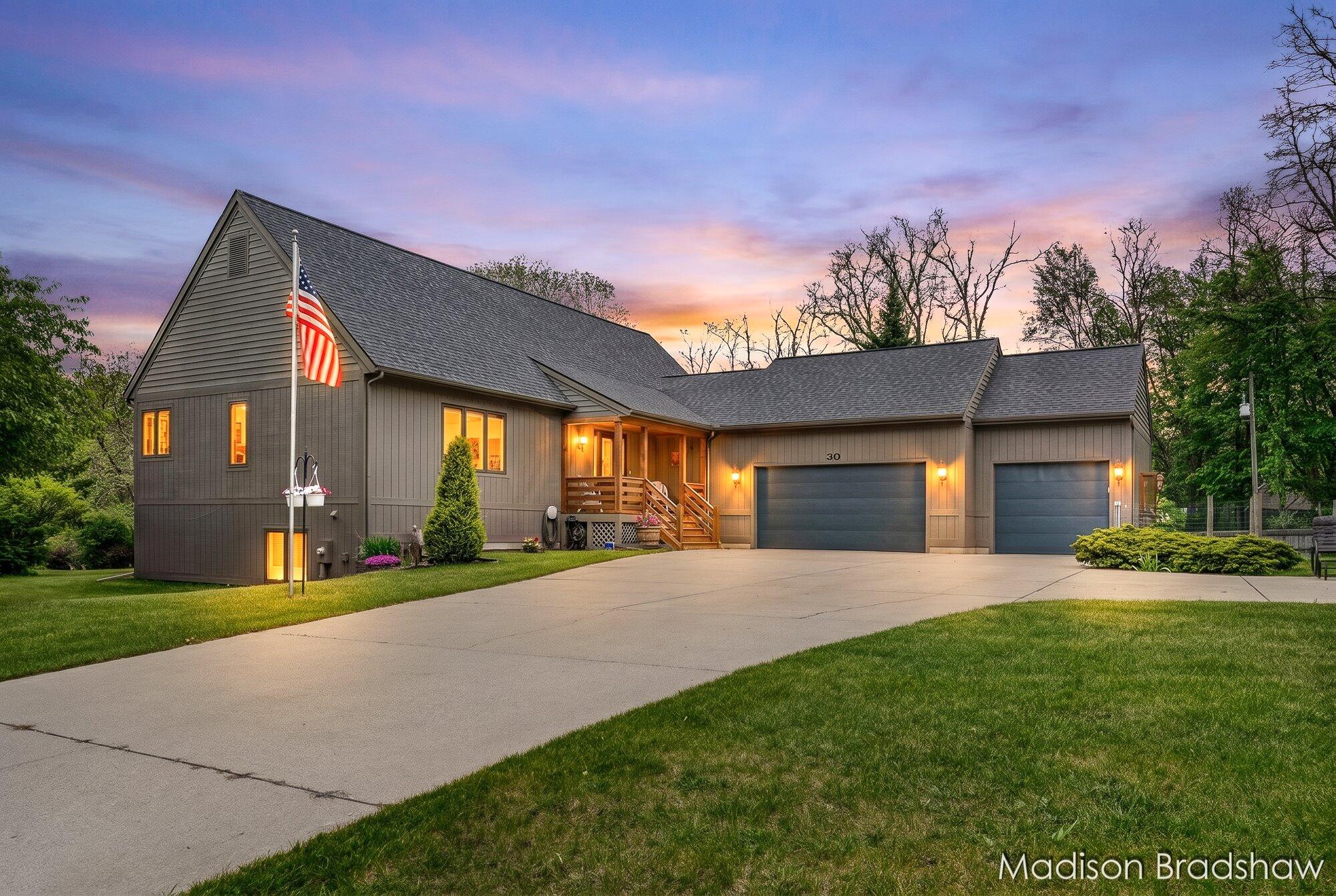 30 Whistling Pines Lane NW