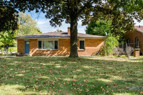 Photo of 1803 Heath Court, Benton Harbor, MI 49022 (MLS # 25053375)
