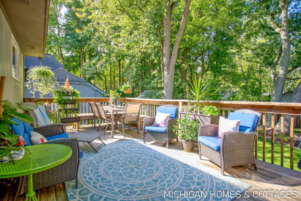 Photo of 634 Blackbass Avenue, Holland, MI 49423 (MLS # 25050933)