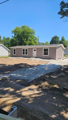 7932 MEADE ST, MONTAGUE, MI 49437 - Image b744ced0badfa94d3091e1bb39d92a4d/3674150151