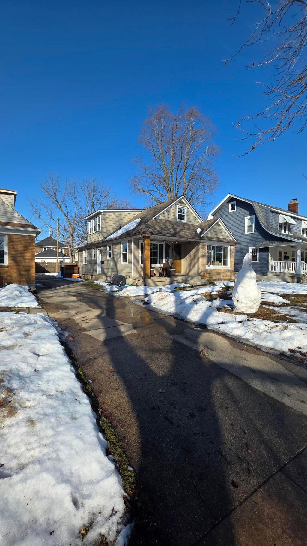 Photo of 949 Lake Michigan Drive NW, Grand Rapids, MI 49504 (MLS # 26005663)