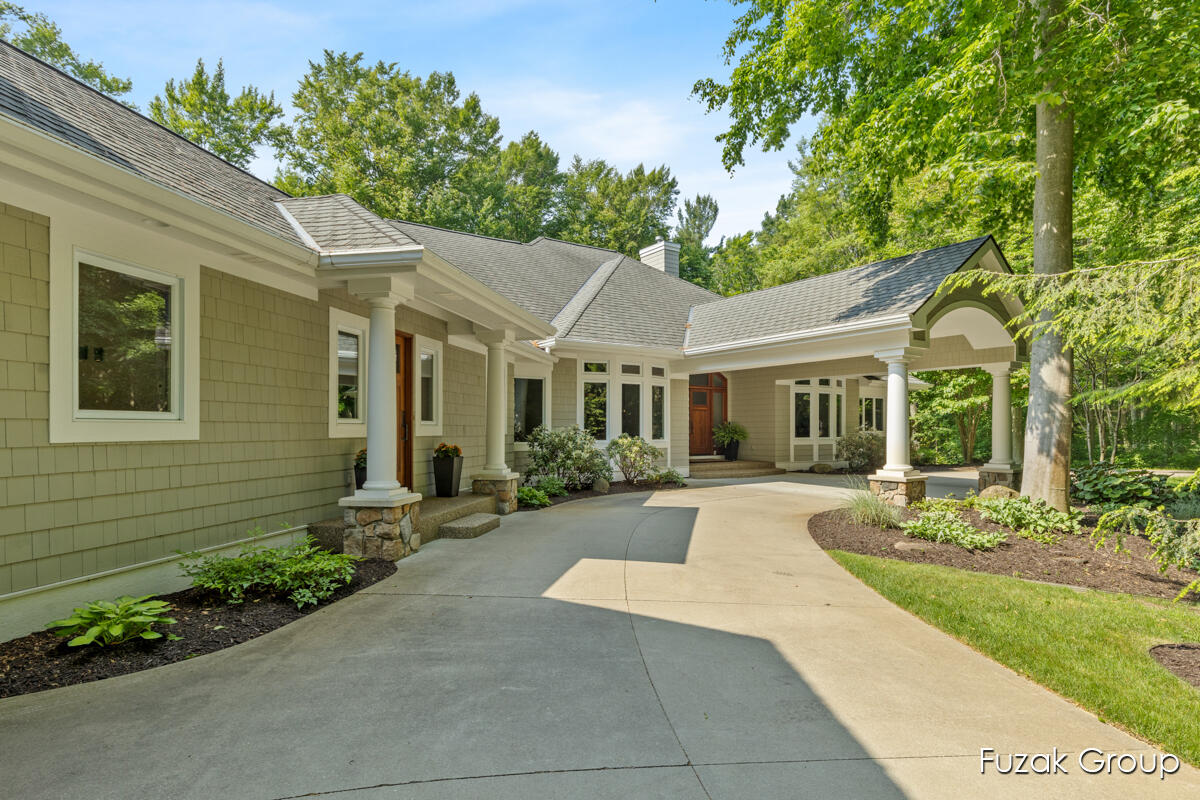 17180 Shore Oaks West Lane